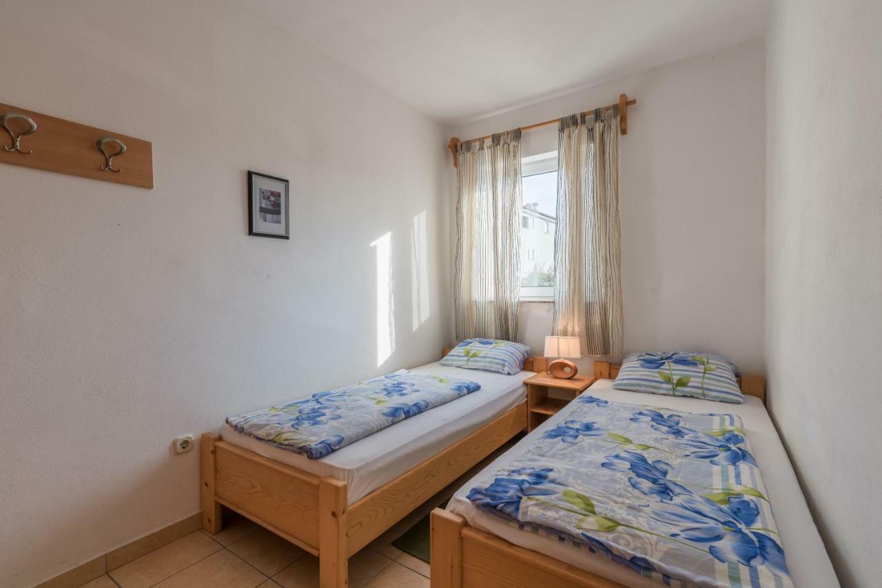 Apartament Pansion Dujmović 1 Malinska Zewnętrze zdjęcie