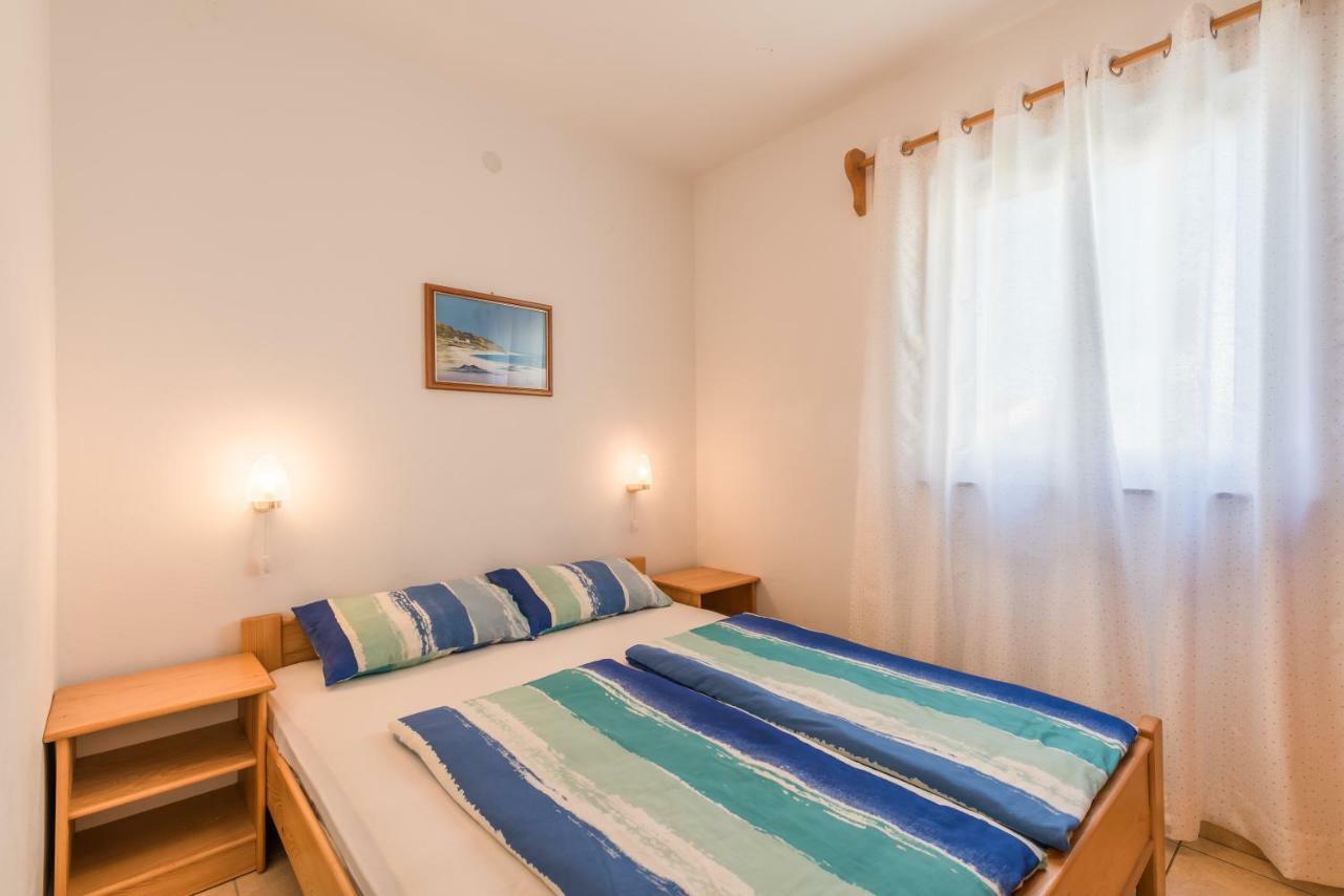 Apartament Pansion Dujmović 1 Malinska Zewnętrze zdjęcie